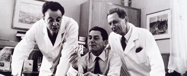 François Jacob ; André Lwoff et Jacques Monod (Photo : Institut Pasteur)